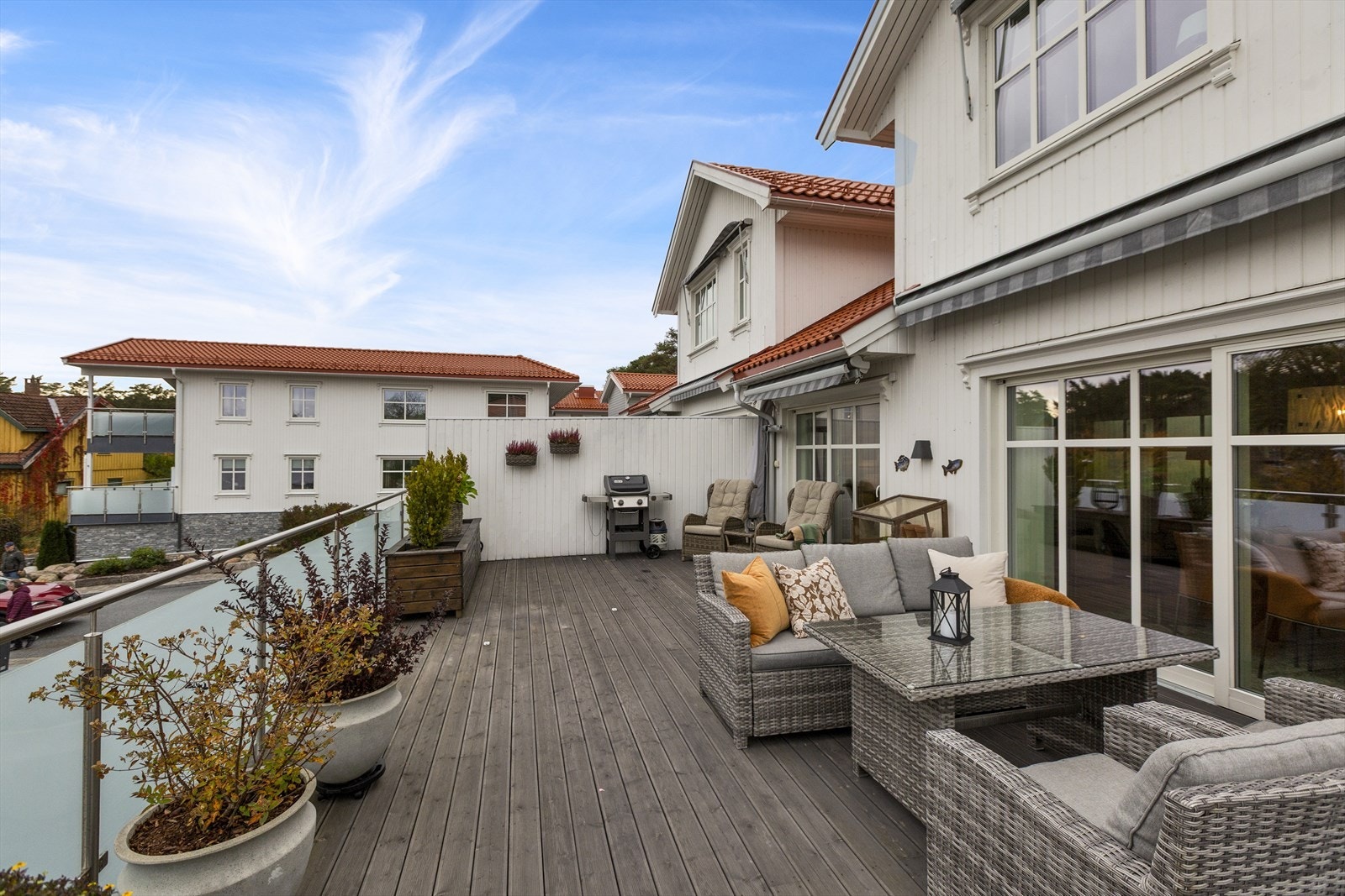 Tomten har gode sol- og lysforhold. Galleribilde