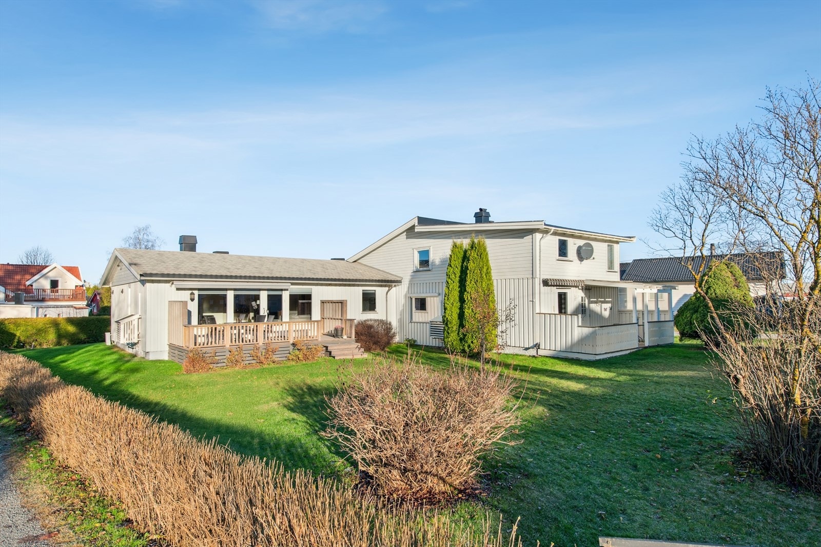 DNB Eiendom v/Glenn Kristen Strand presenterer Kristian Fjelds gate 44 og 46!
(nr 44 til venstre på bildet mens nr 46 ligger til høyre og er over to plan). Flott generasjonsbolig med en barnevennlig og sentral beliggenhet Galleribilde