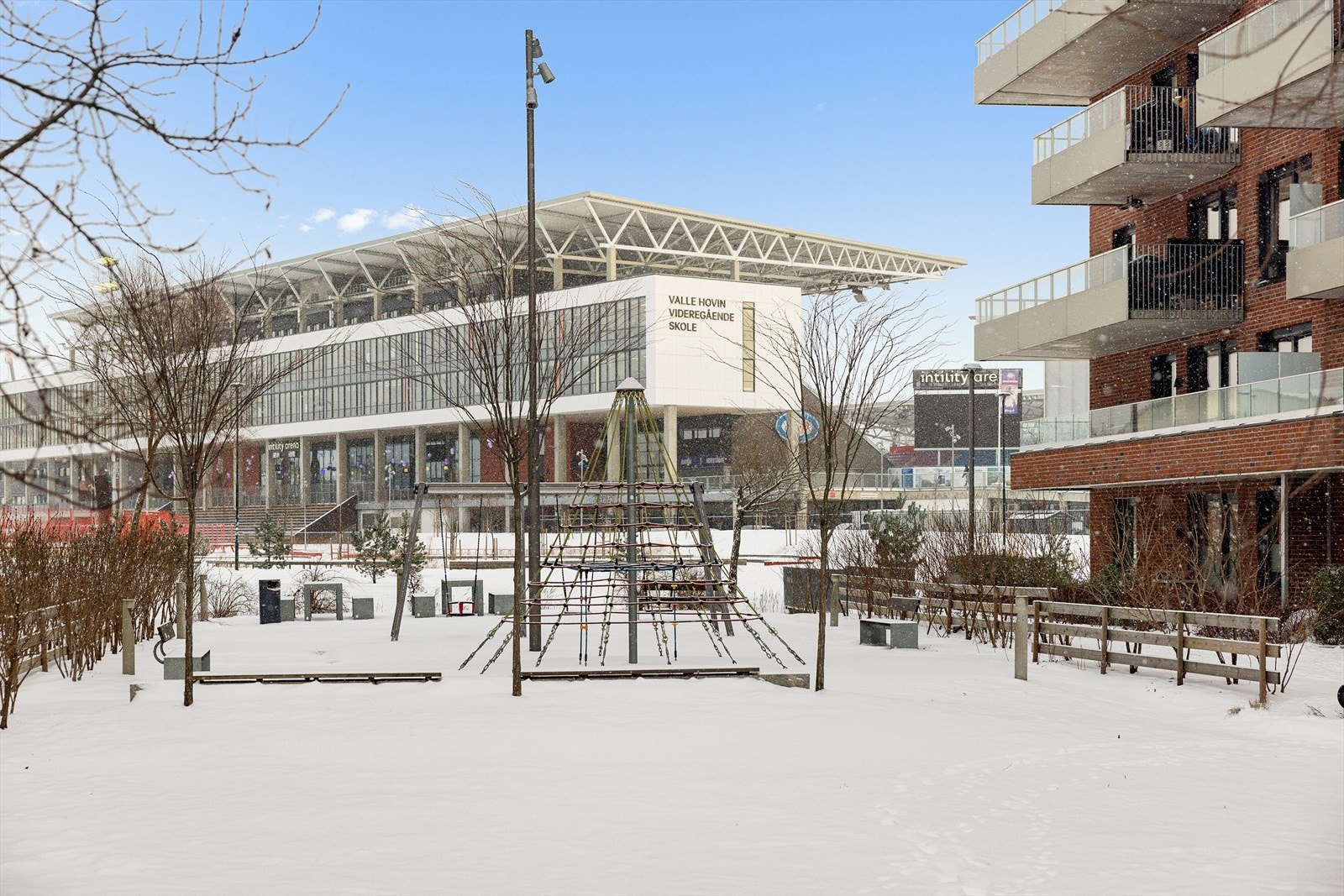 Boligen ligger rett ved Intility arena. Galleribilde