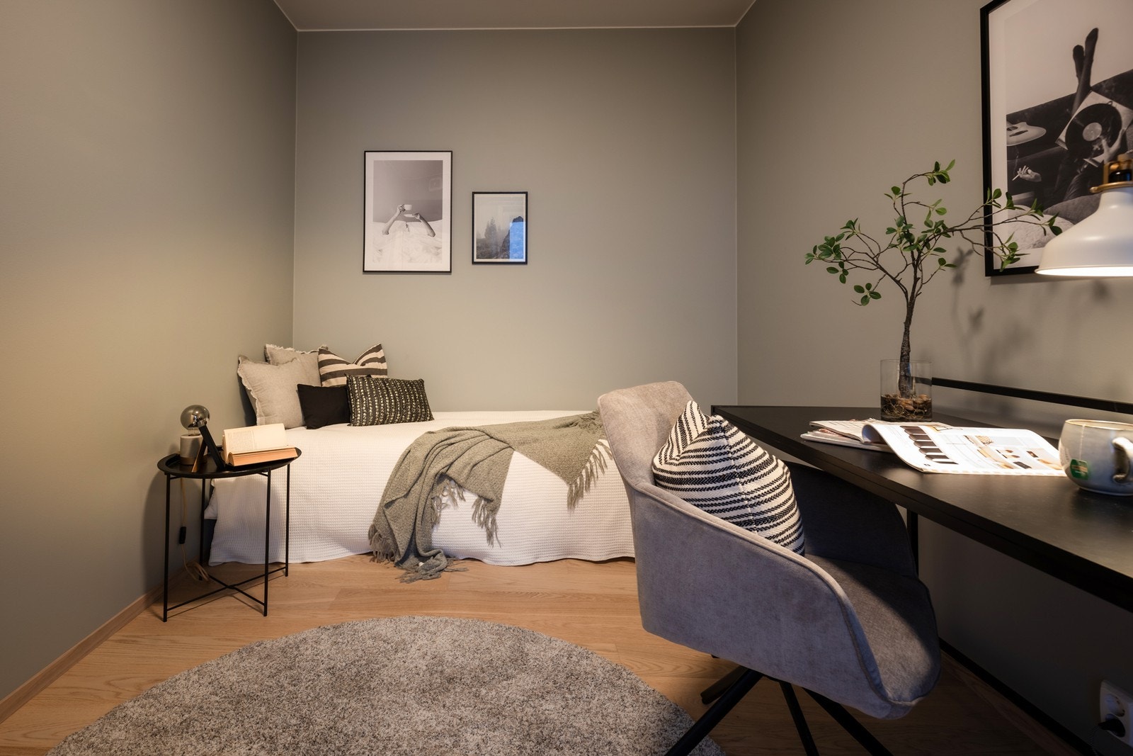 Det andre soverommet passer utmerket som barnerom, gjesterom eller kontor. Galleribilde