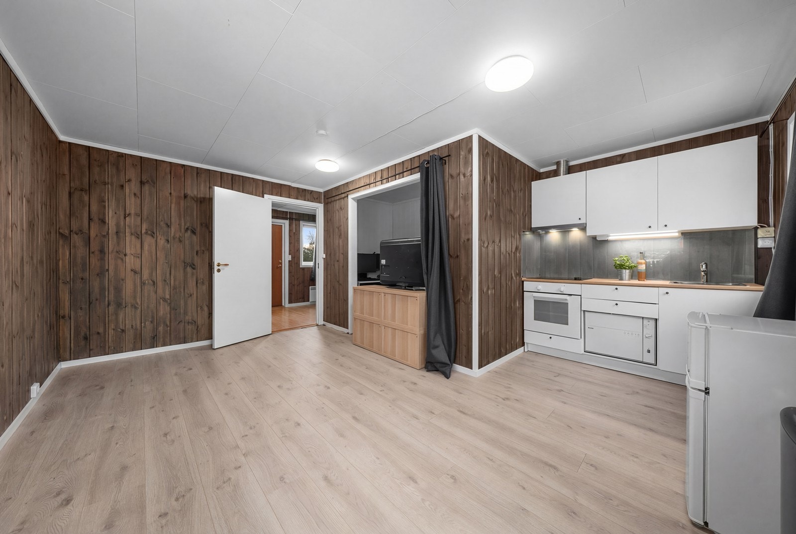 I annekset har du kjøkken og en alkove. Galleribilde