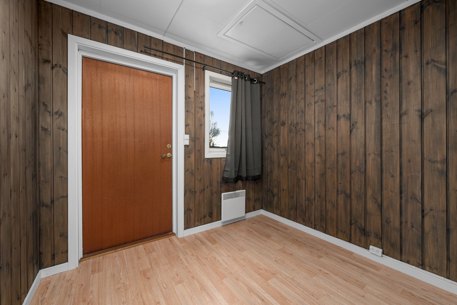 Inngangsparti til tilbygg på boligen Galleribilde