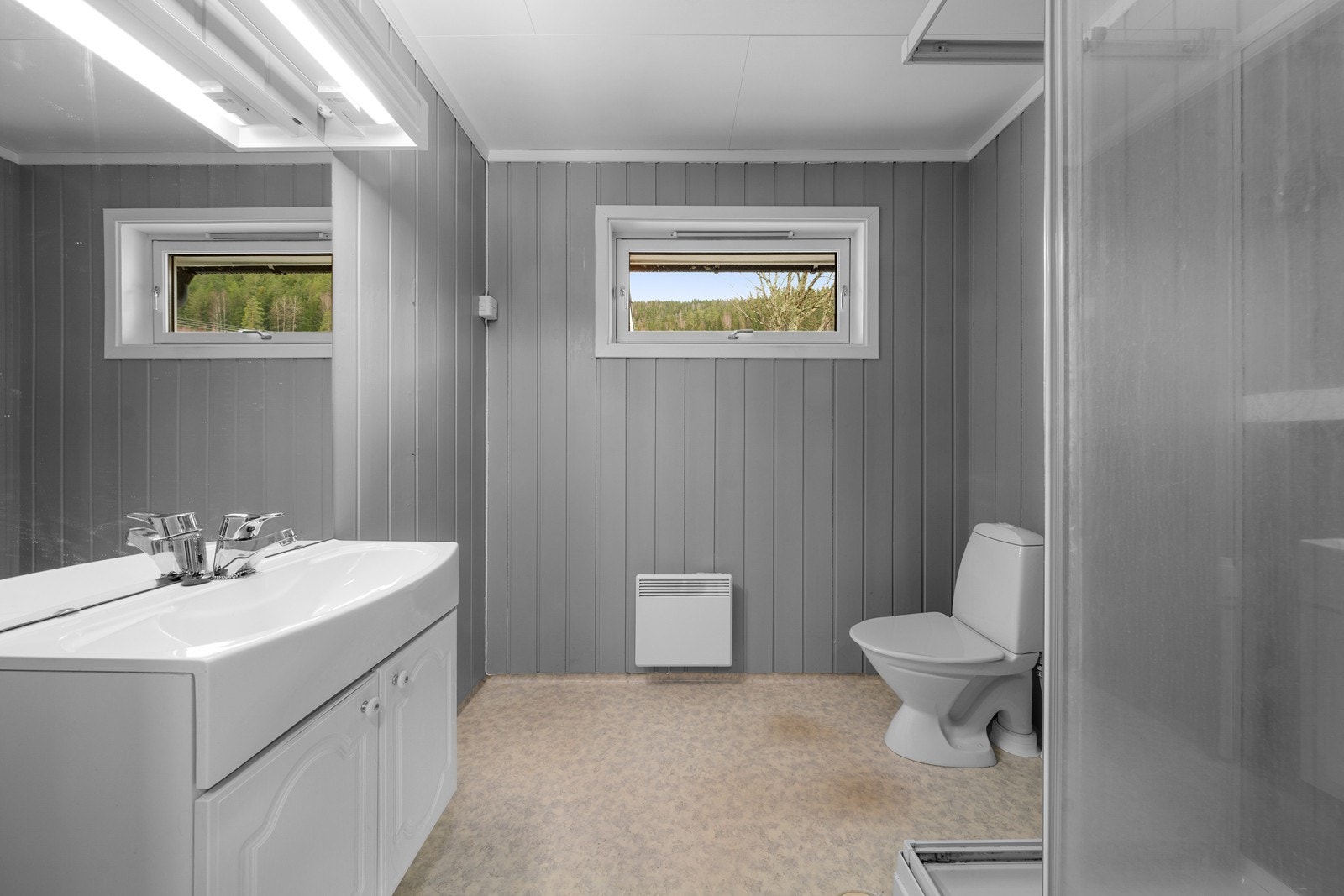 Bad i anneks Galleribilde