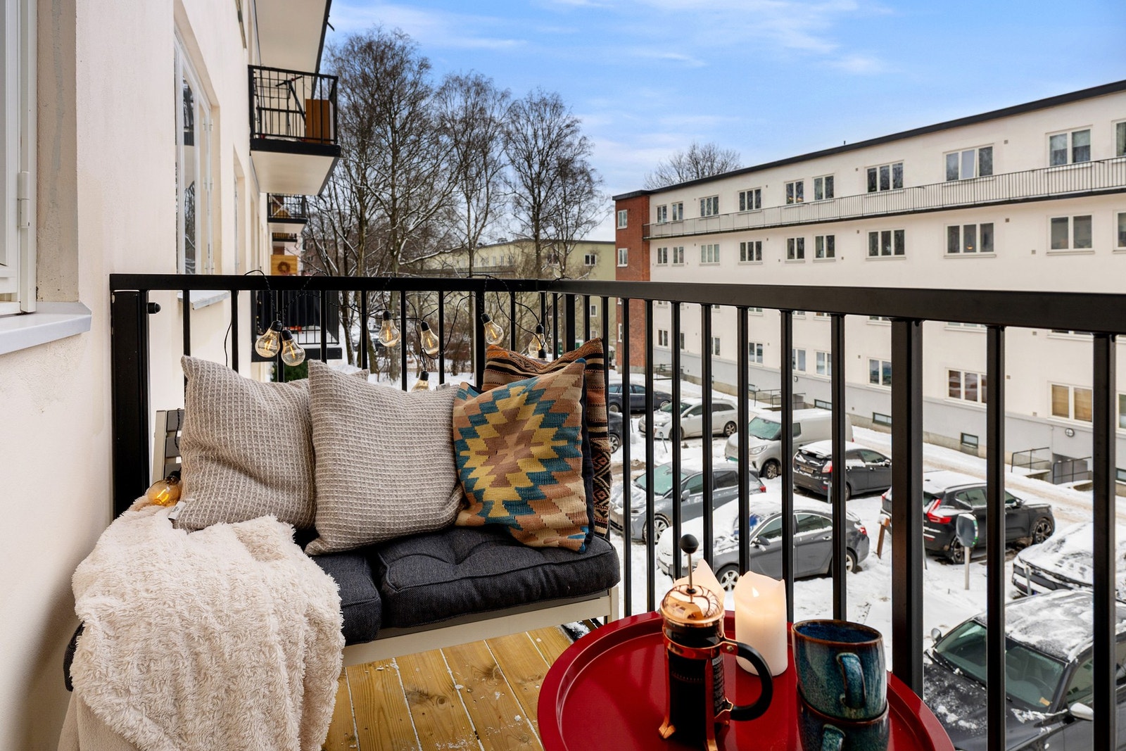 Gjennomgående og flott 3-roms selveier med en solrik, sydvestvendt balkong.
Foto: Luma Foto AS (Einar Horsberg) Galleribilde