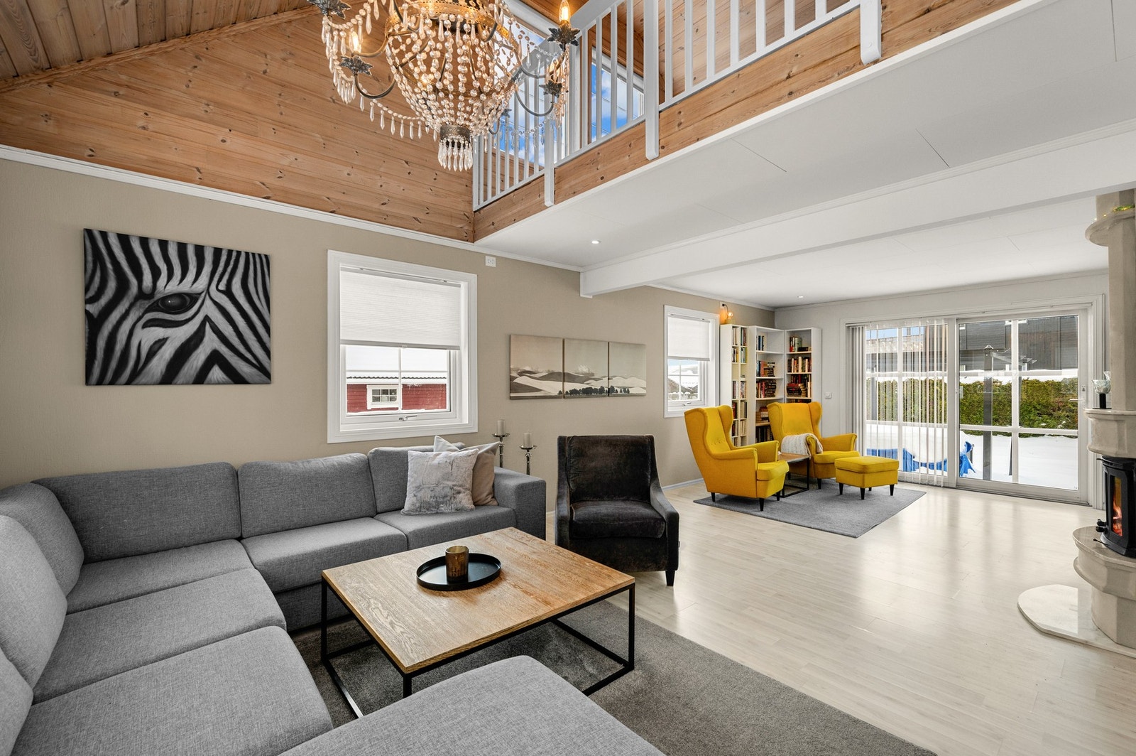 Stuearealet preges av romfølelse og lysinnslipp. Galleribilde