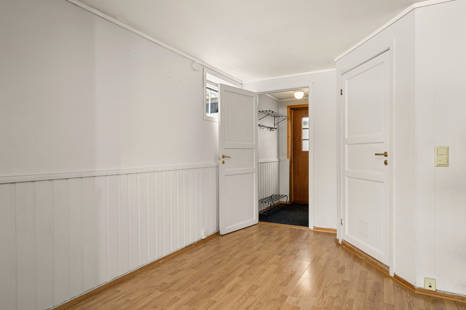 Inngangsparti i delen av boligen som har vært utleid. Galleribilde