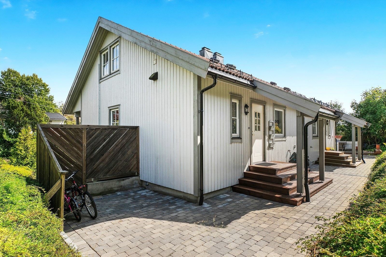 Dette lille borettslaget består av kun fire andeler, og det gir en rolig atmosfære Galleribilde