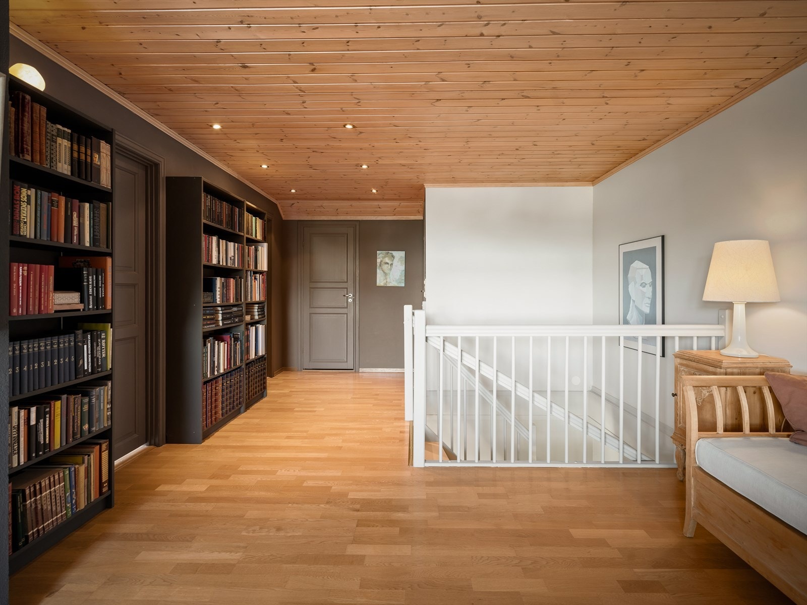 Loftstue Galleribilde