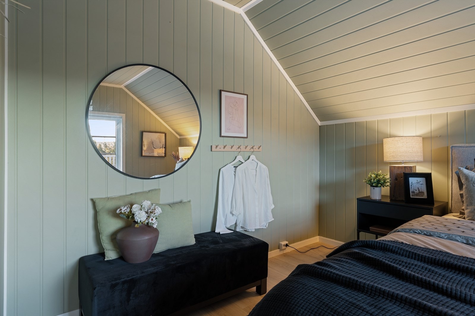 Soverommene er på henholdsvis ca. 11,5, 11,4 og 6,7 kvm. Galleribilde