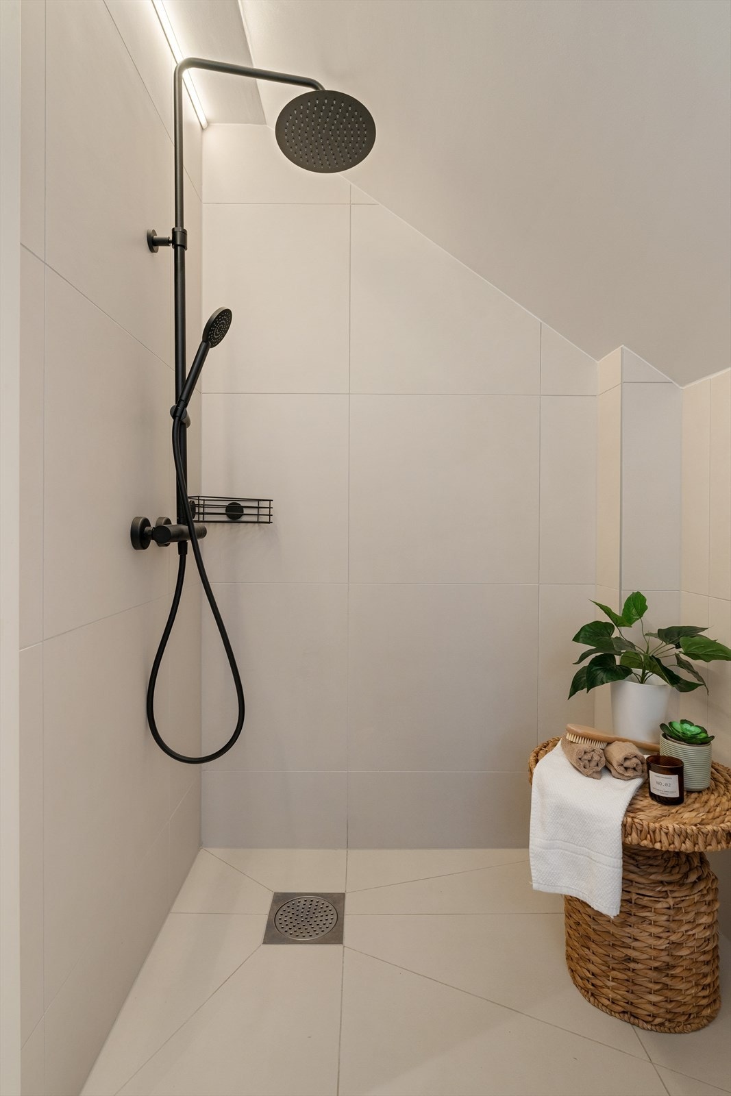 På baderommet har man også en flott dusjløsning. Galleribilde