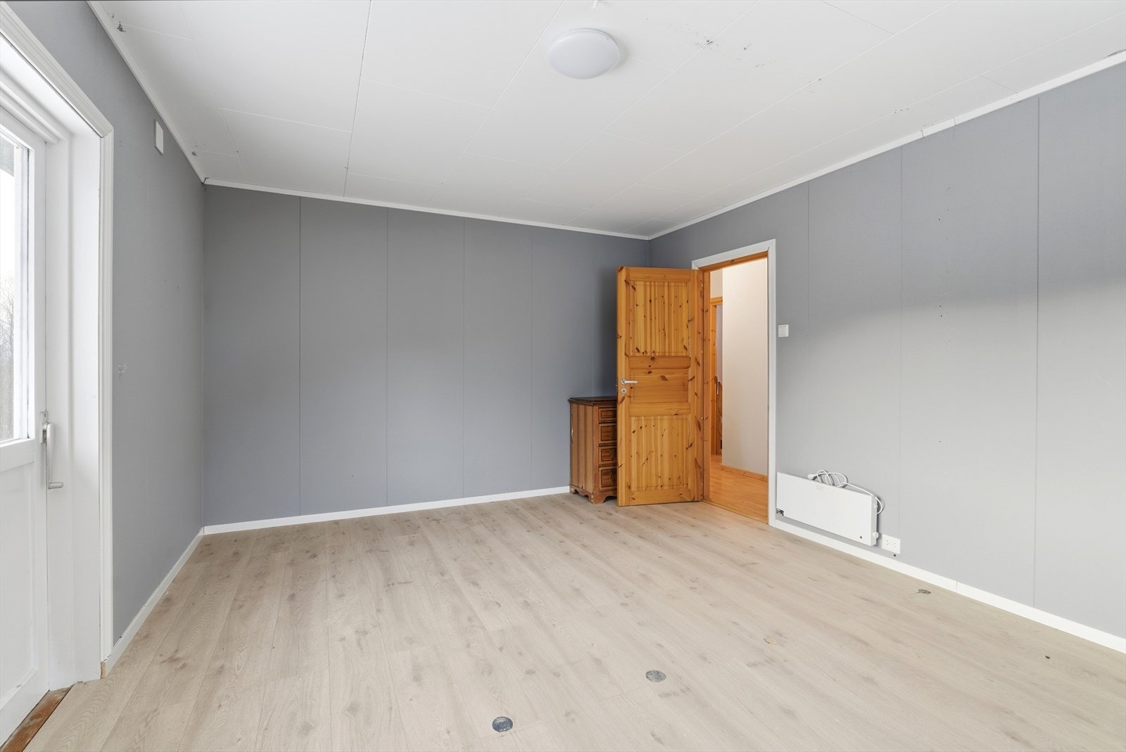 Stort soverom (tidligere oppdelt i to). Galleribilde