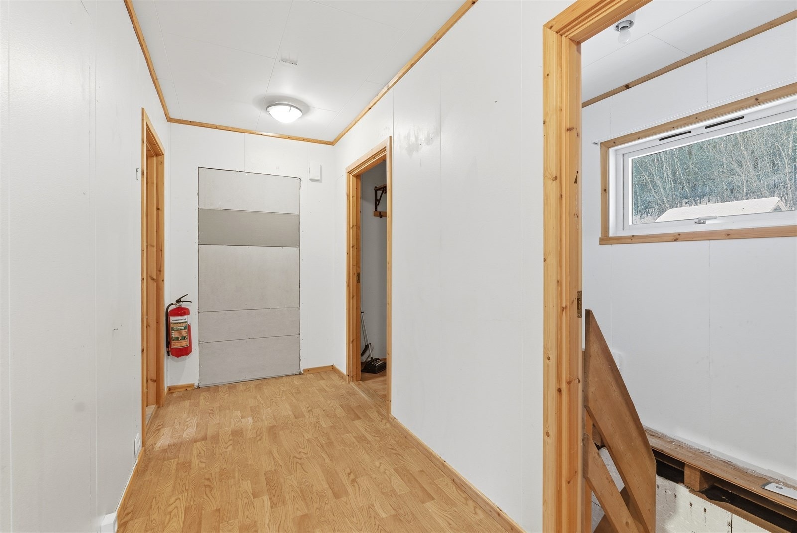 Gang. (Tidligere dør til stue er kledd igjen). Galleribilde