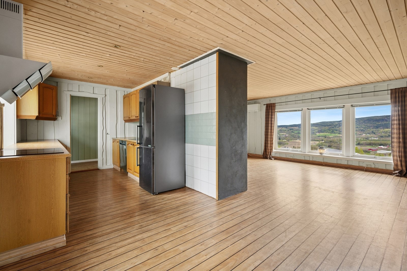 Delvis åpen løsning, dette gir en god romfølelse. Galleribilde