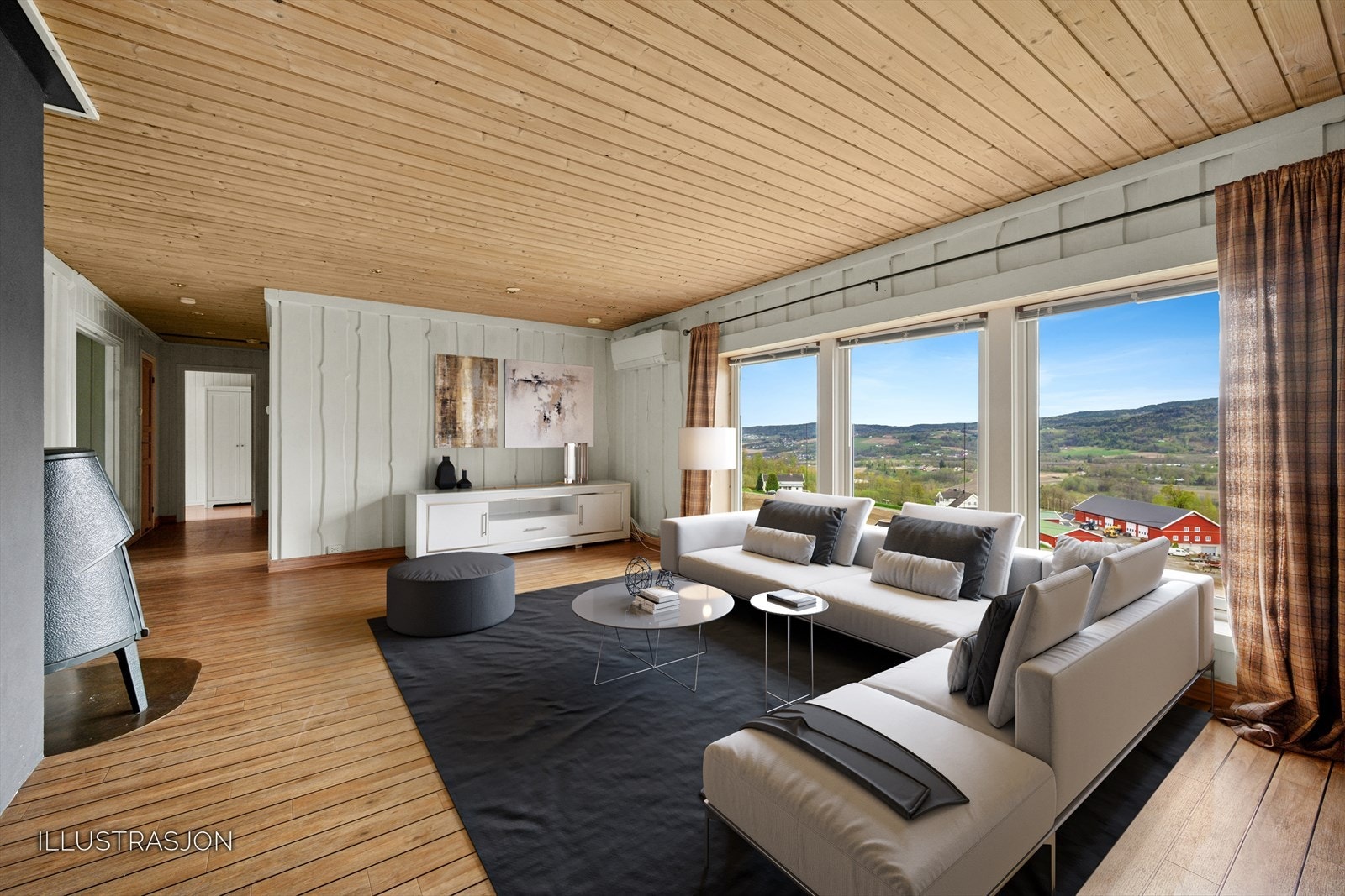 Stor og fin stue med plass til sofagruppe og tv-møblement. Eldre vedovn. Galleribilde