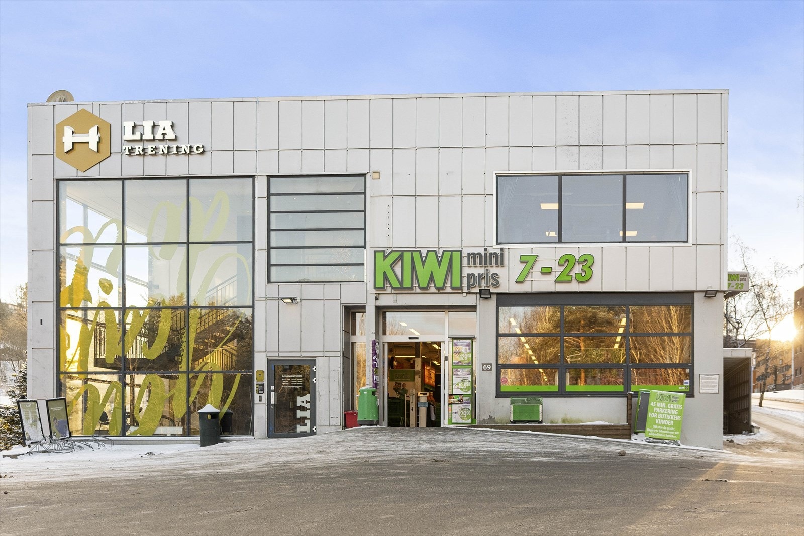 Dagligvarehandelen gjøres enkelt på blant annet Kiwi, som ligger i nærheten. Galleribilde