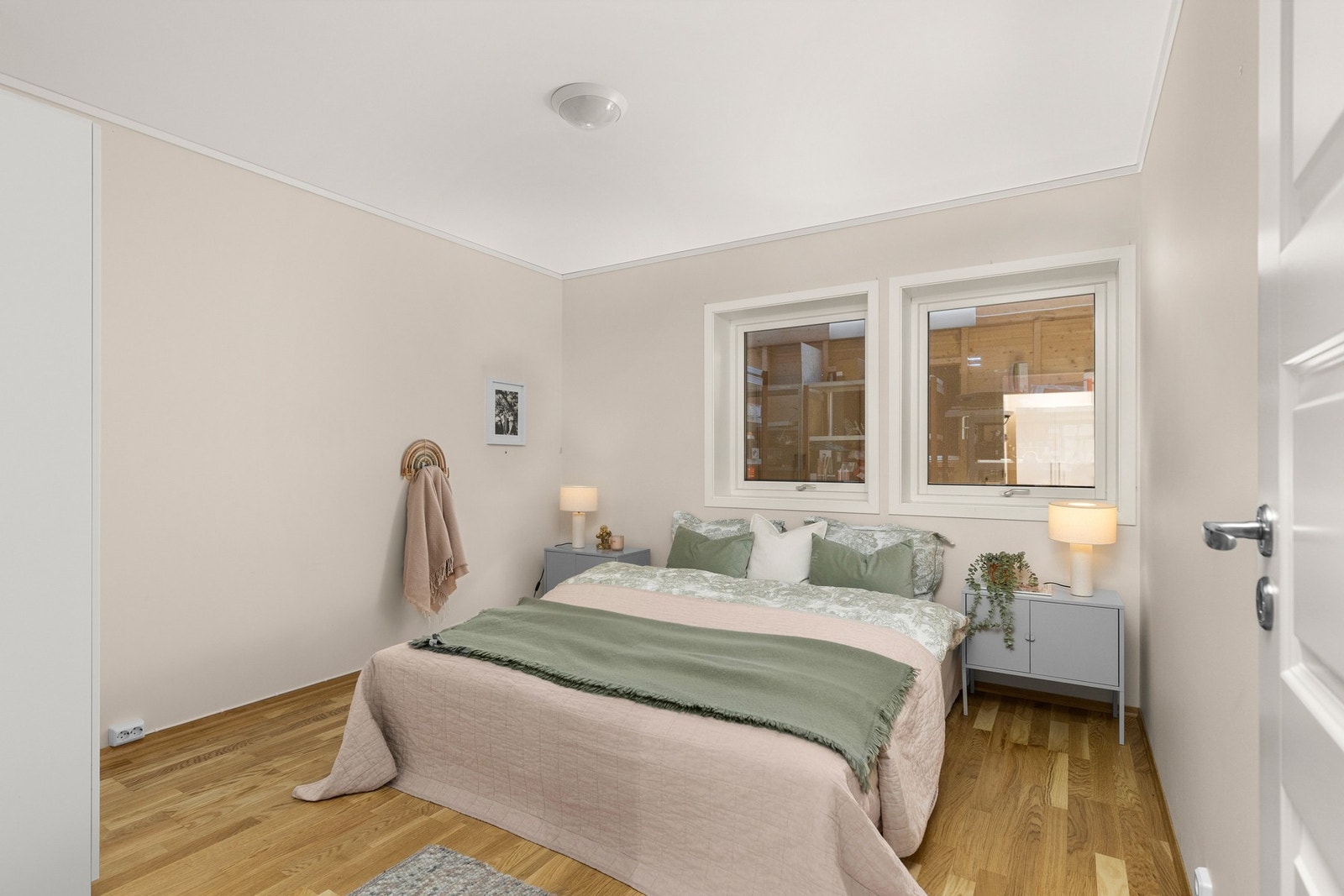 Romslig hovedsoverom på 12 kvm. Galleribilde