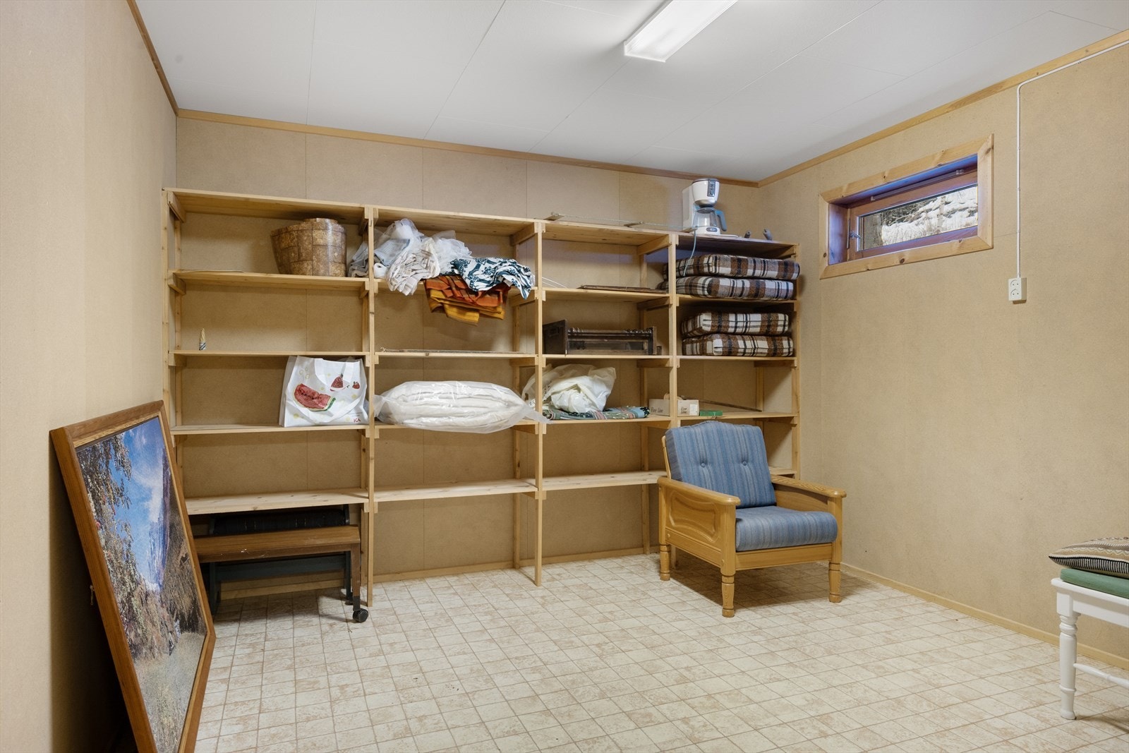 Det er godt med lagringsplass i flere boder. Galleribilde