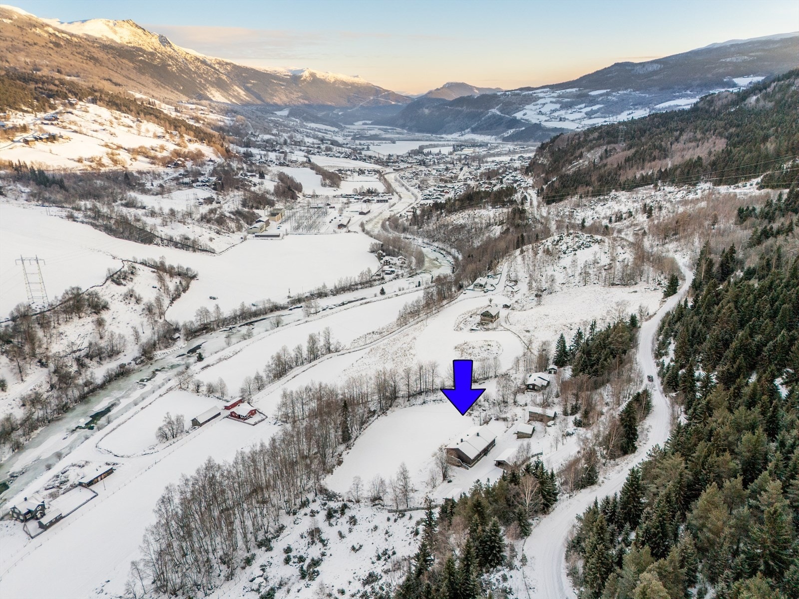 Det er kort vei til flotte natur- og fjellområder. Galleribilde