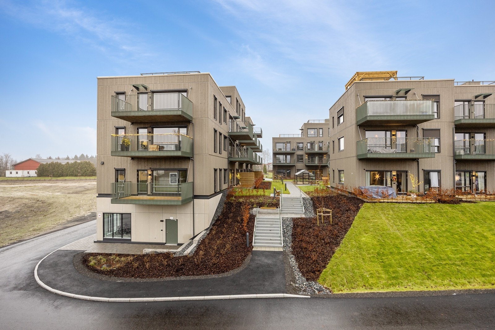 Uteområdet er pent opparbeidet. Galleribilde