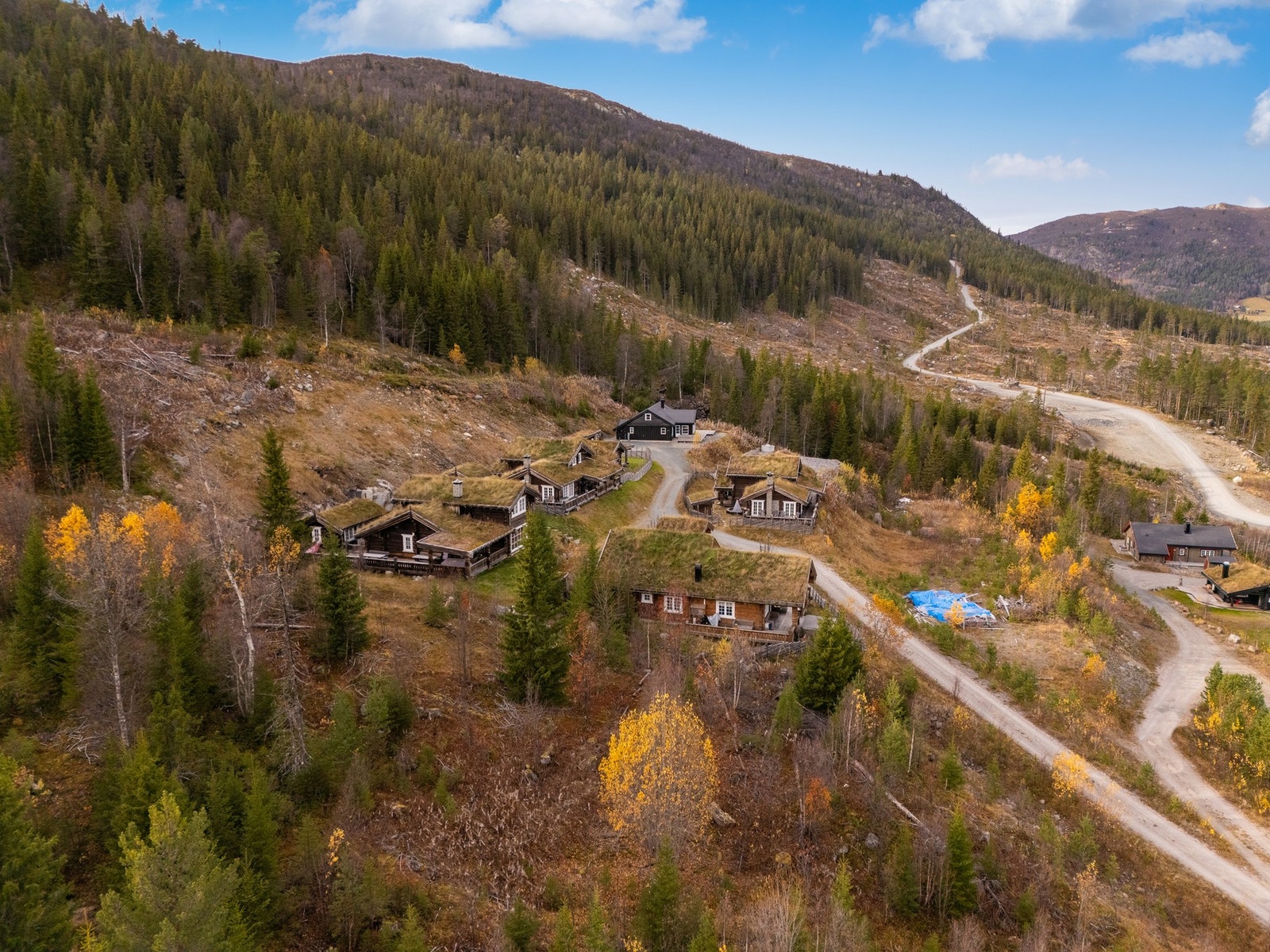 Tomten ligger høyt og flott til, men gode solforhold Galleribilde