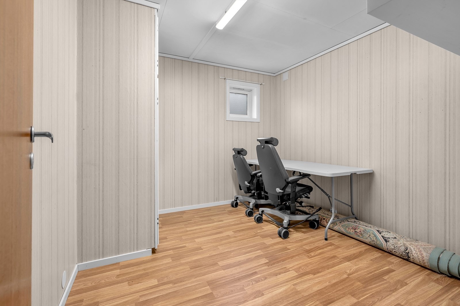 Bod innredet som kontor (ikke godkjent for varig opphold) Galleribilde