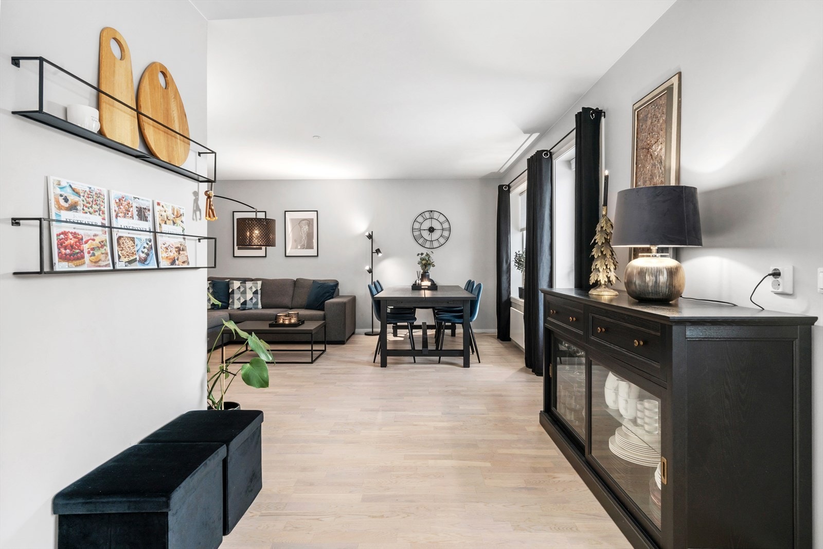 Alt innvendig er moderne, med lekre material- og fargevalg. Galleribilde