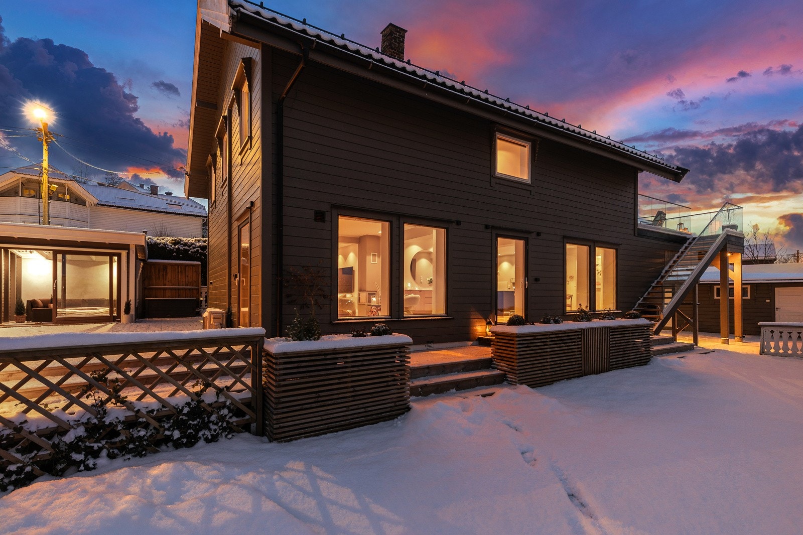 Boligen har blitt oppgradert i senere år, med bla nytt kjøkken. Galleribilde