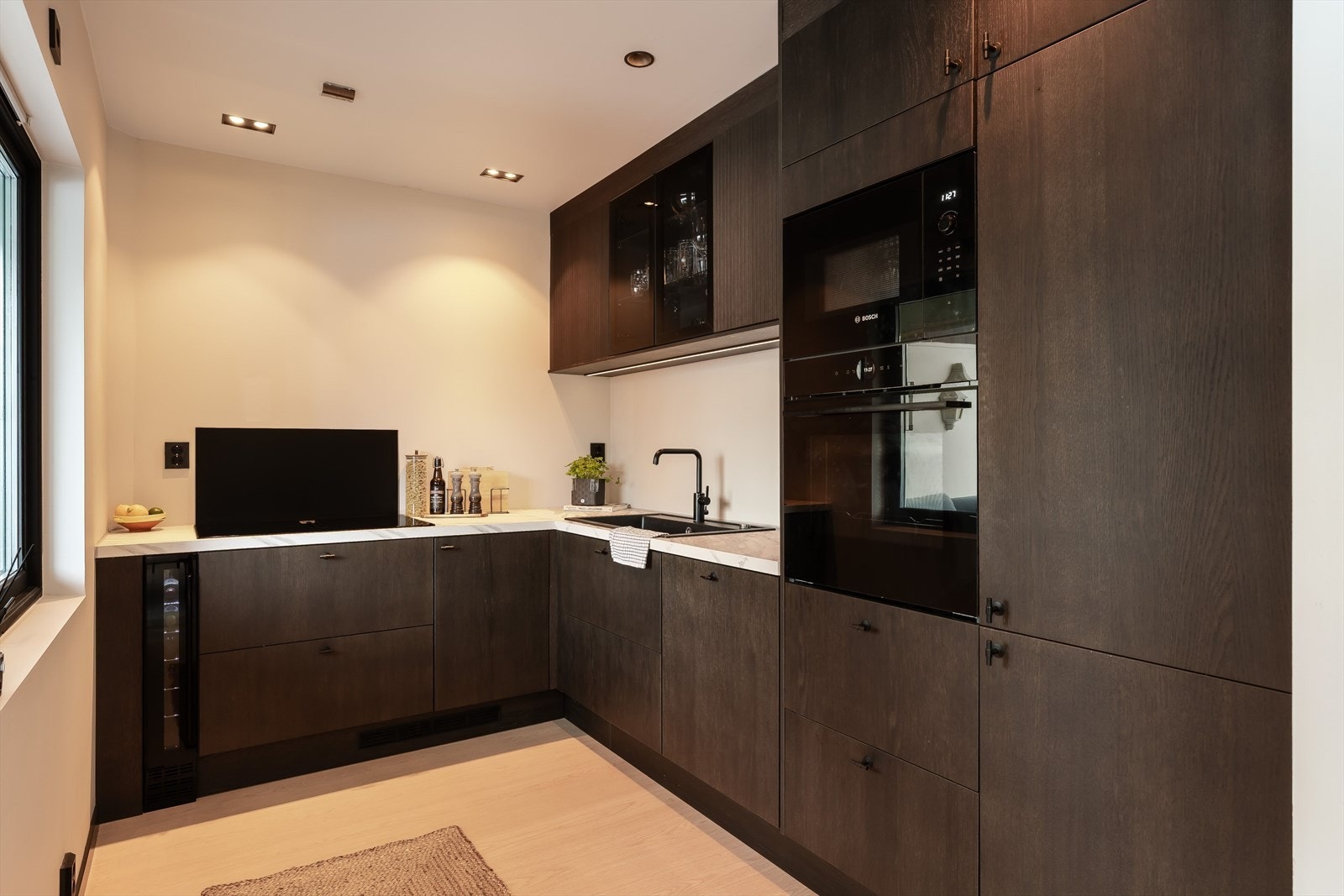 3783-3-1_037.jpg Galleribilde