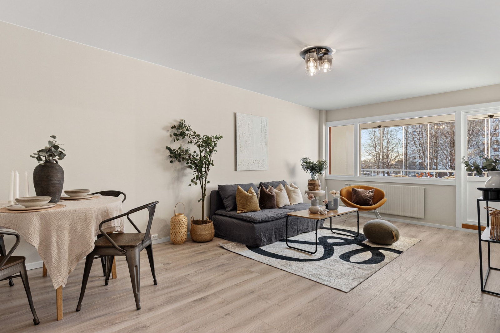 Velkommen til Rødtvetveien 33, presentert av Teddy Kidane Welde v/Eie eiendomsmegling.
Fotograf: Pål Aanerud Galleribilde