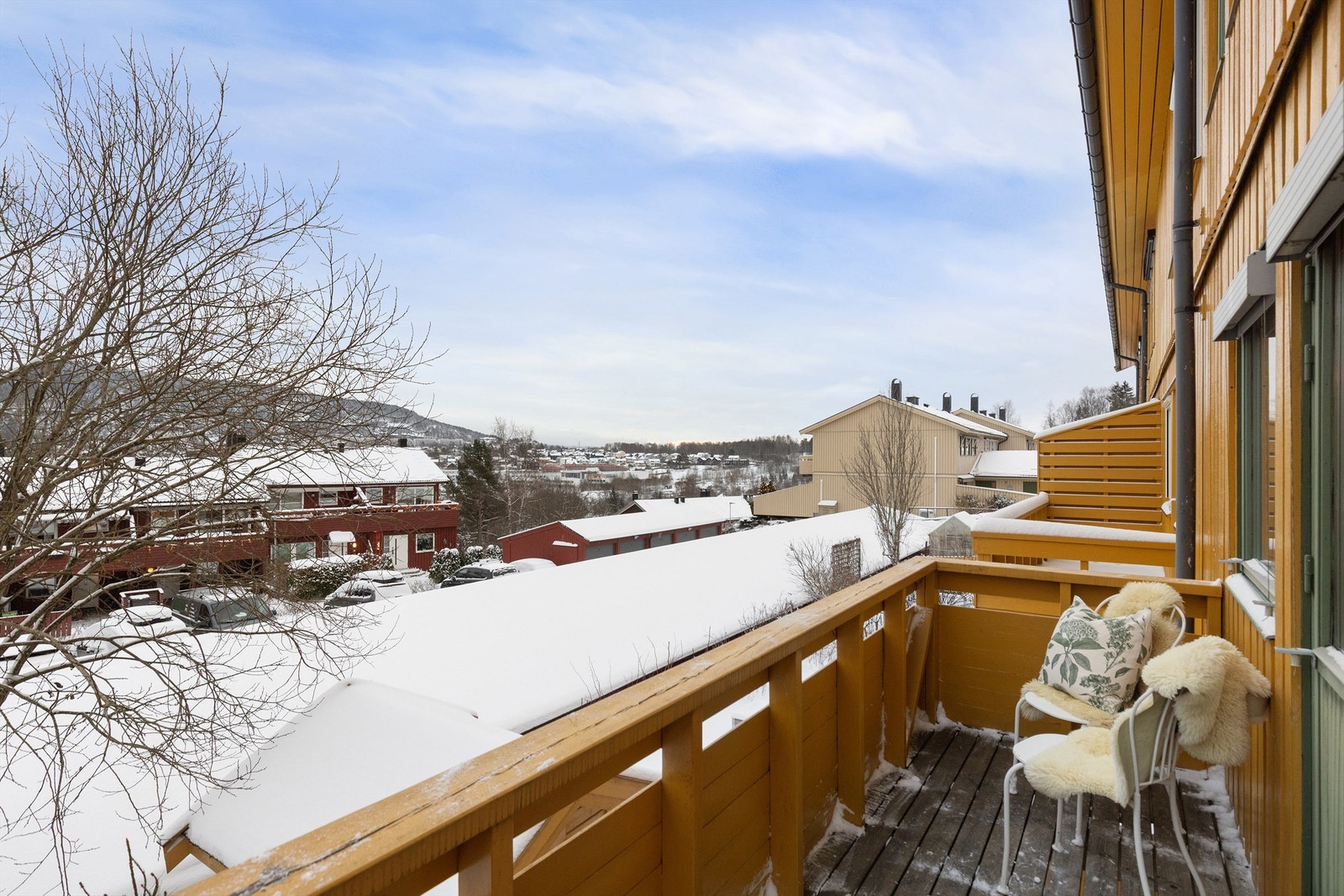 Balkongen har et areal på ca. 4 kvm Galleribilde