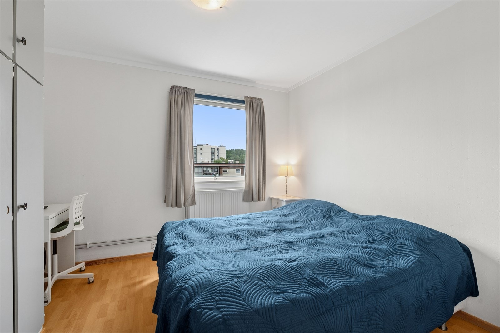 Leiligheten har 2 gode soverom som begge er malt i delikate farger. Galleribilde