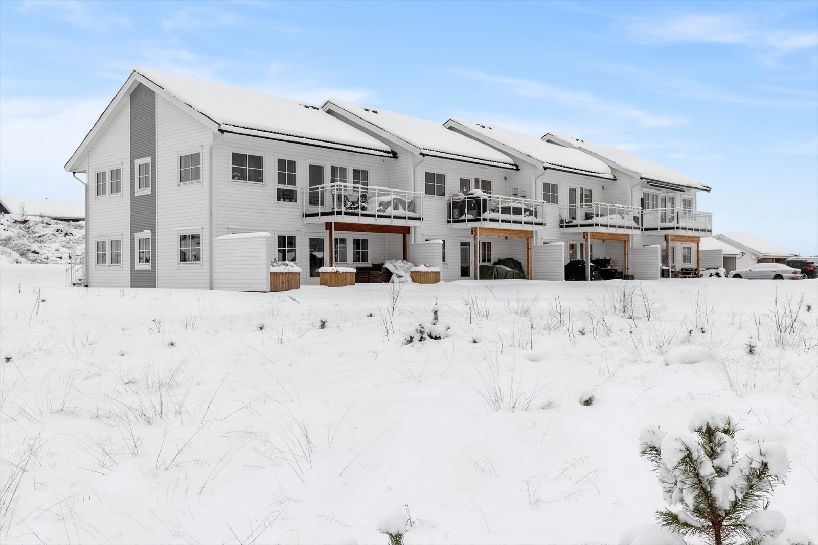 Her bor du med nærhet til fine rekreasjonsområder, lekeplasser og turstier langs Glomma. Galleribilde