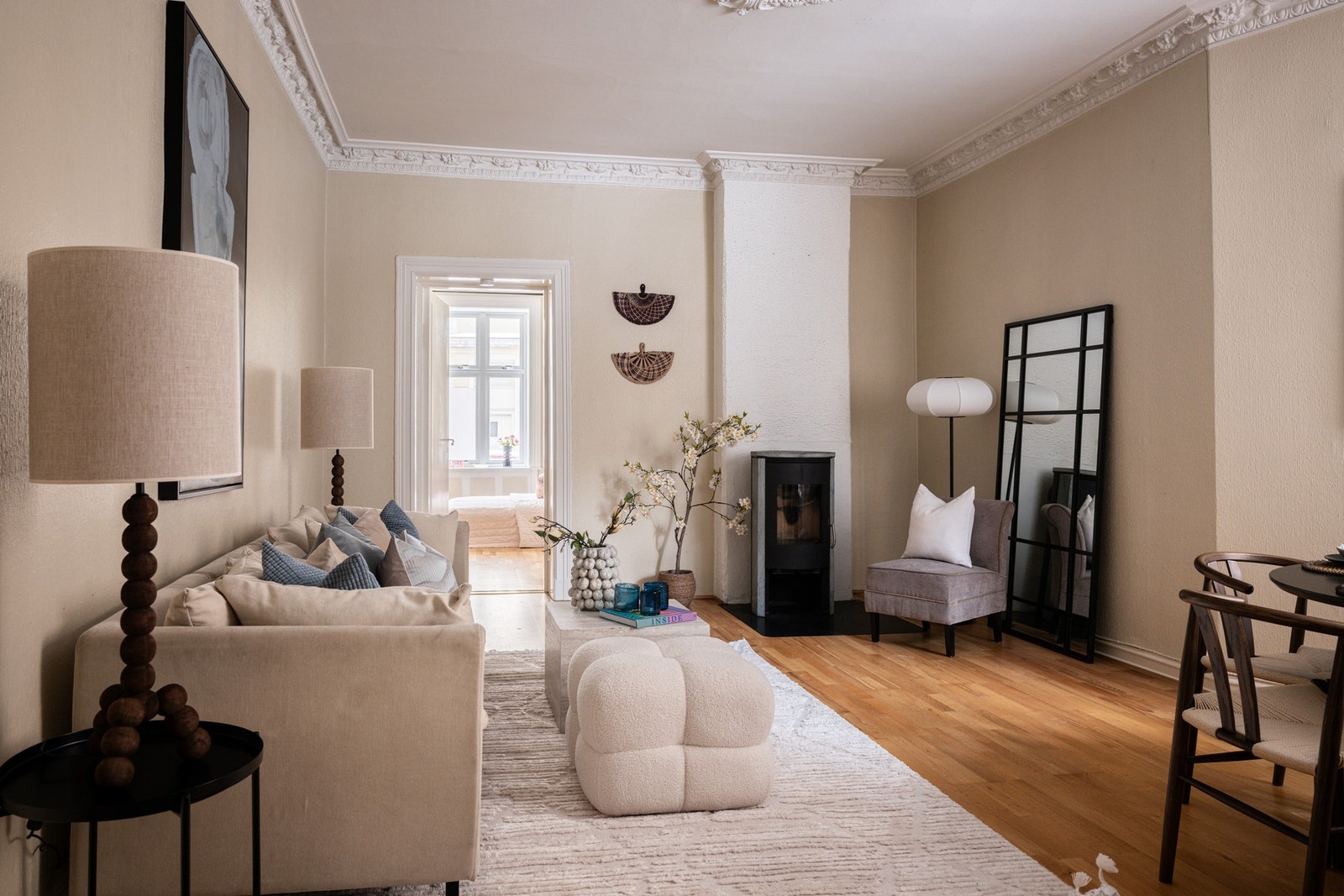 Boligen ligger i en klassisk bygård fra 1893. Galleribilde