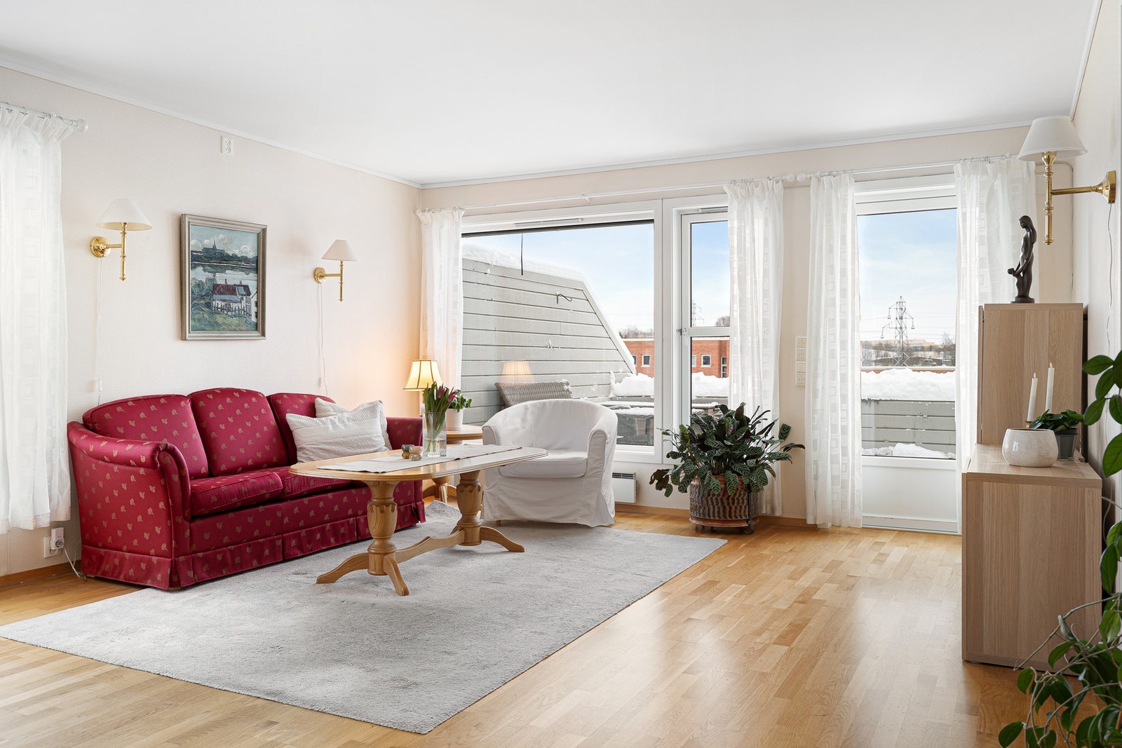 Mats Eidem v/ Eiendomsmegler 1 har gleden av å presentere Edgar B. Schieldrops veg 50 B! Foto: Krogstad og Nervik (Jens Martin Nervik) Galleribilde