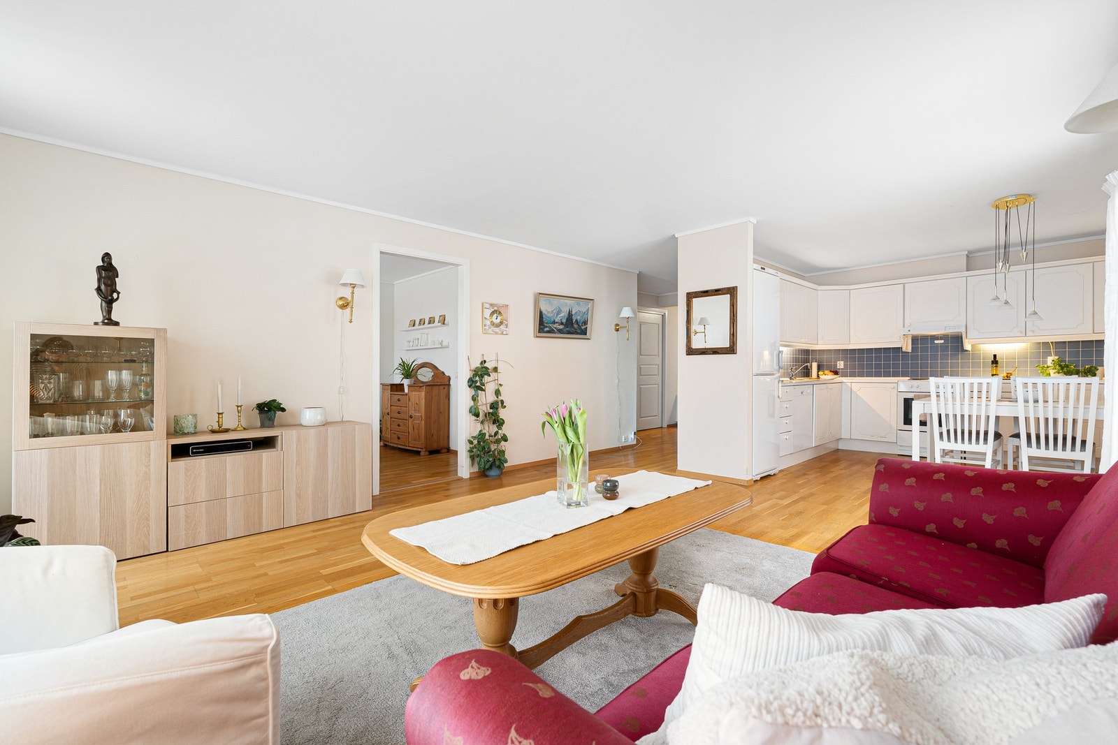 Den gode planløsningen gjør det enkelt å møblere etter eget ønske. Galleribilde