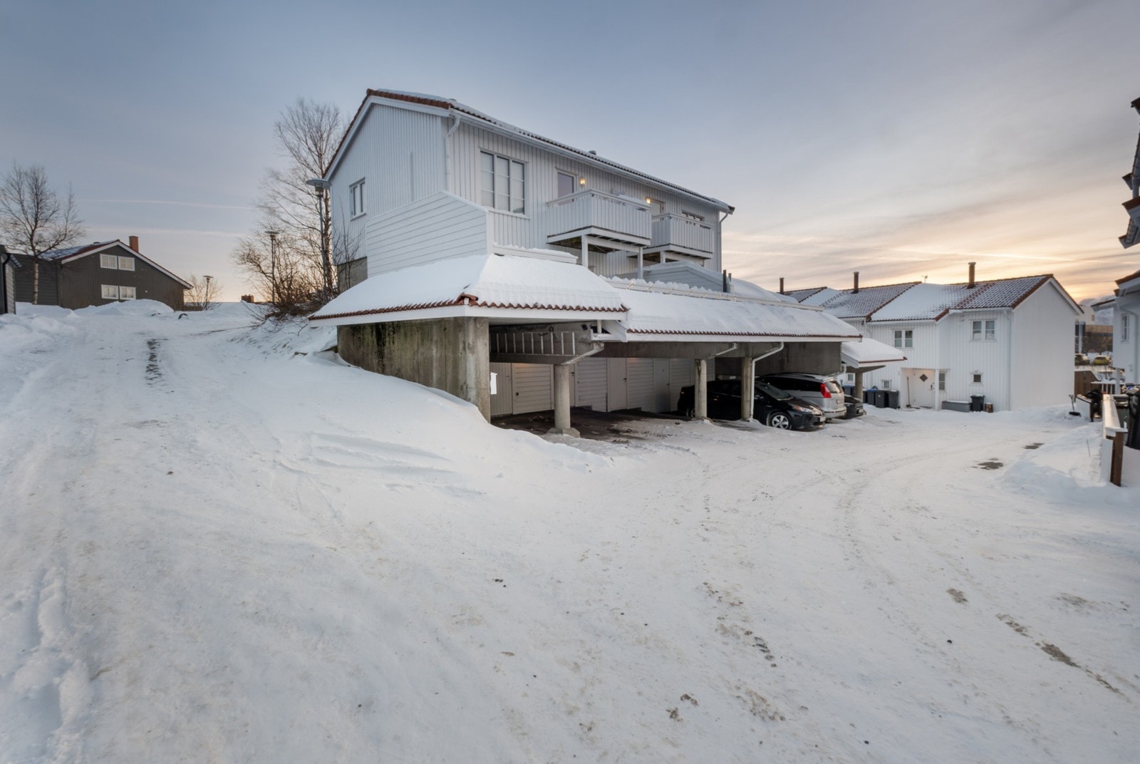 Ta kontakt med megler dersom du har spørsmål om boligen eller ytterligere! Galleribilde