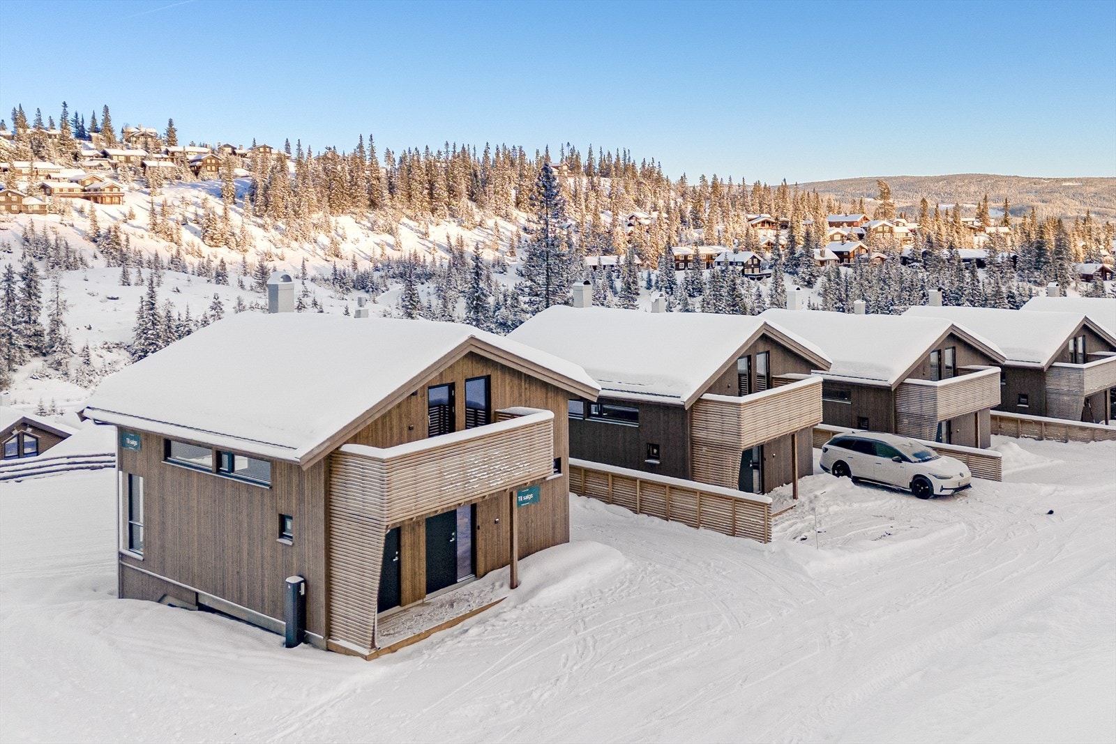 Vegard Ellingsberg v/DNB Eiendom har gleden av å presentere Midtibakken 16D - en nybygget fritidsbolig med gode kvaliteter. Galleribilde