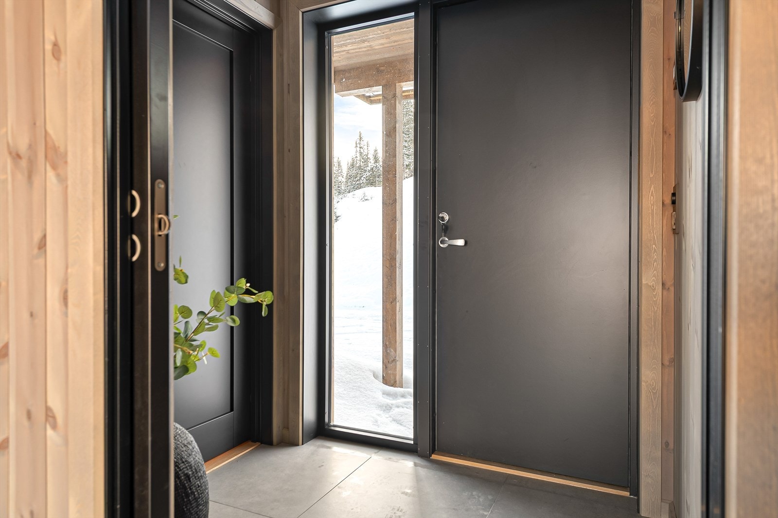 Flislagt gang med varmekabler Galleribilde