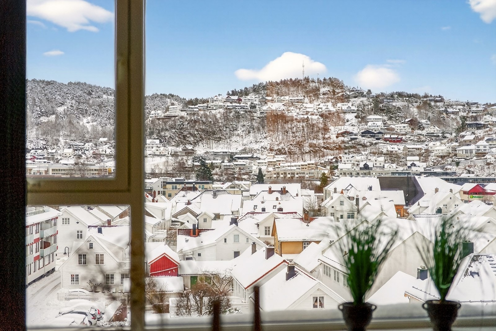 Utsikt utover Flekkefjord sentrum. Galleribilde
