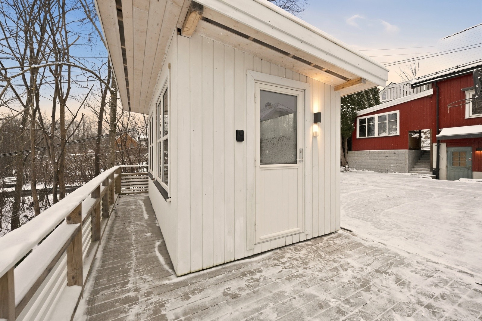 Hyggelig utestue med flere bruksmuligheter Galleribilde