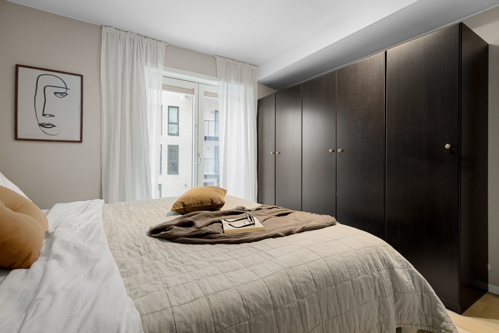 - Garderobeskapene følger boligen - Galleribilde