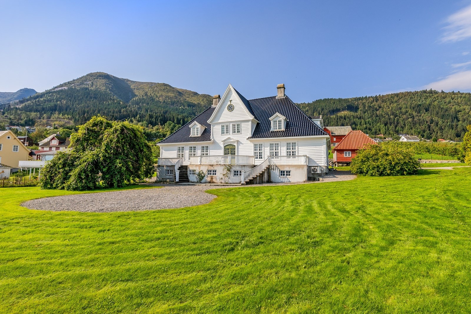 ... med flat hage... Galleribilde