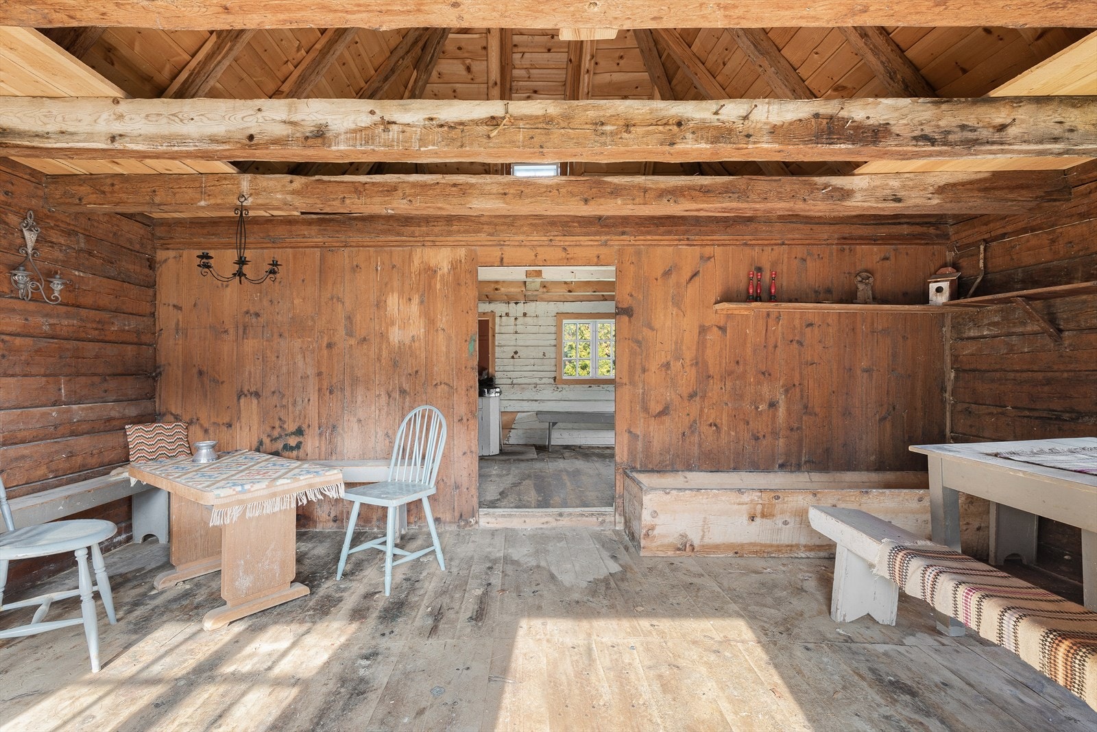 ... uthus/stabbur... Galleribilde