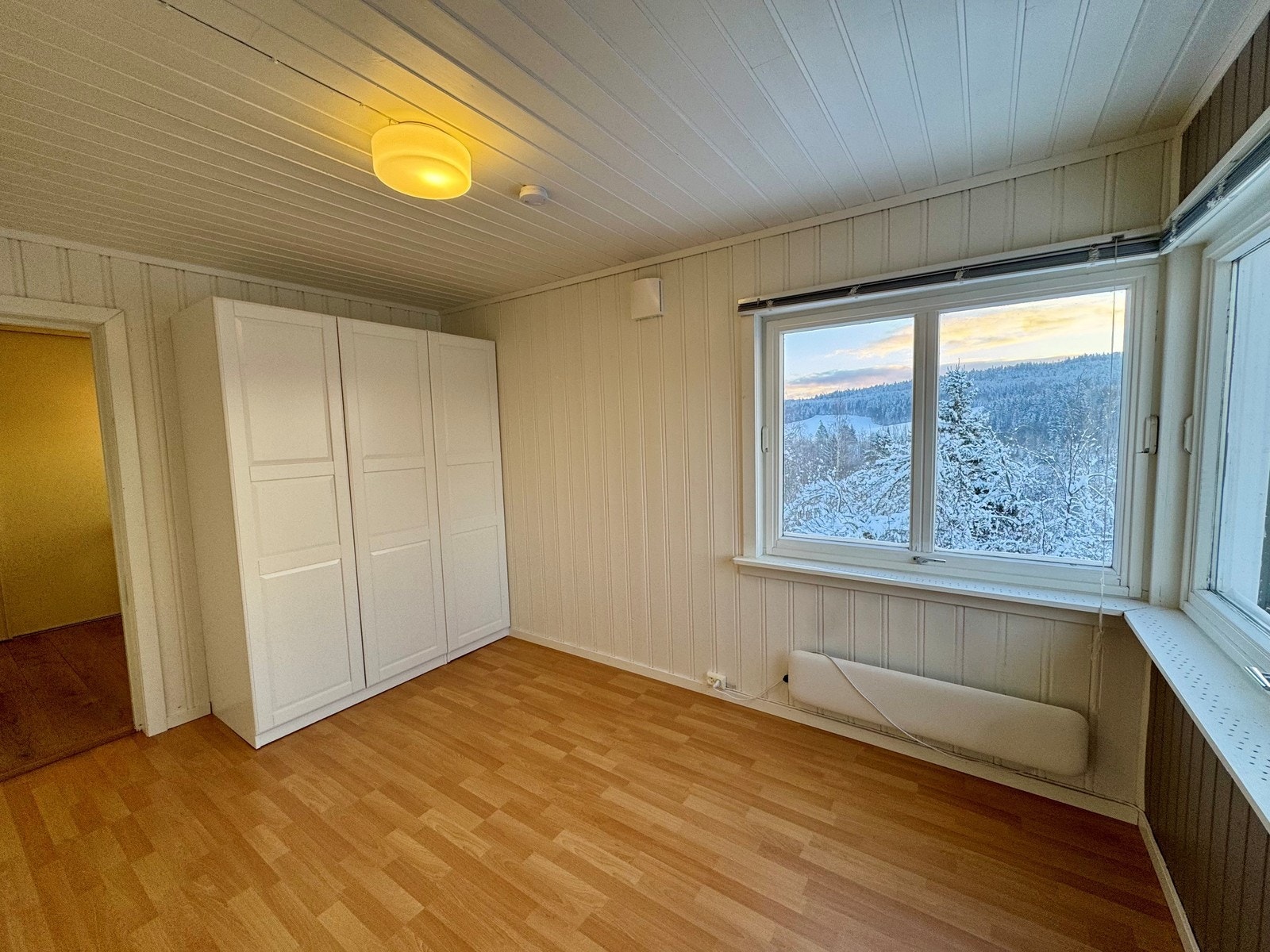 Hovedsoverom med garderobe Galleribilde