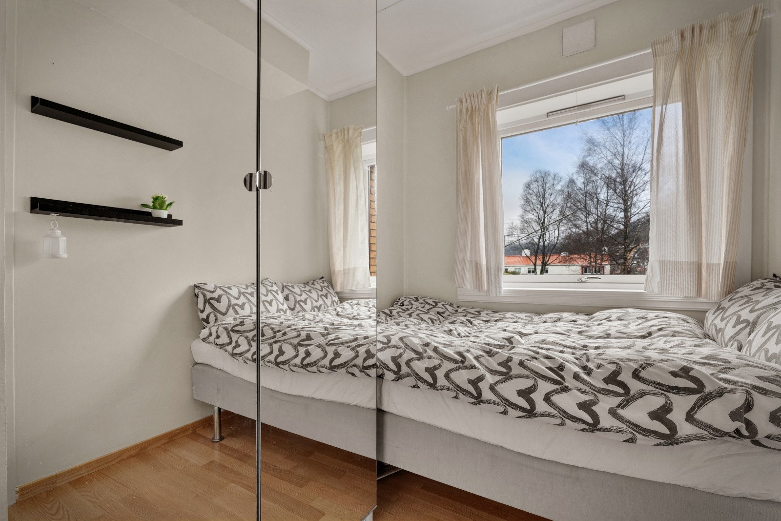 Soverommet vender også mot lagets grøntareal. Galleribilde