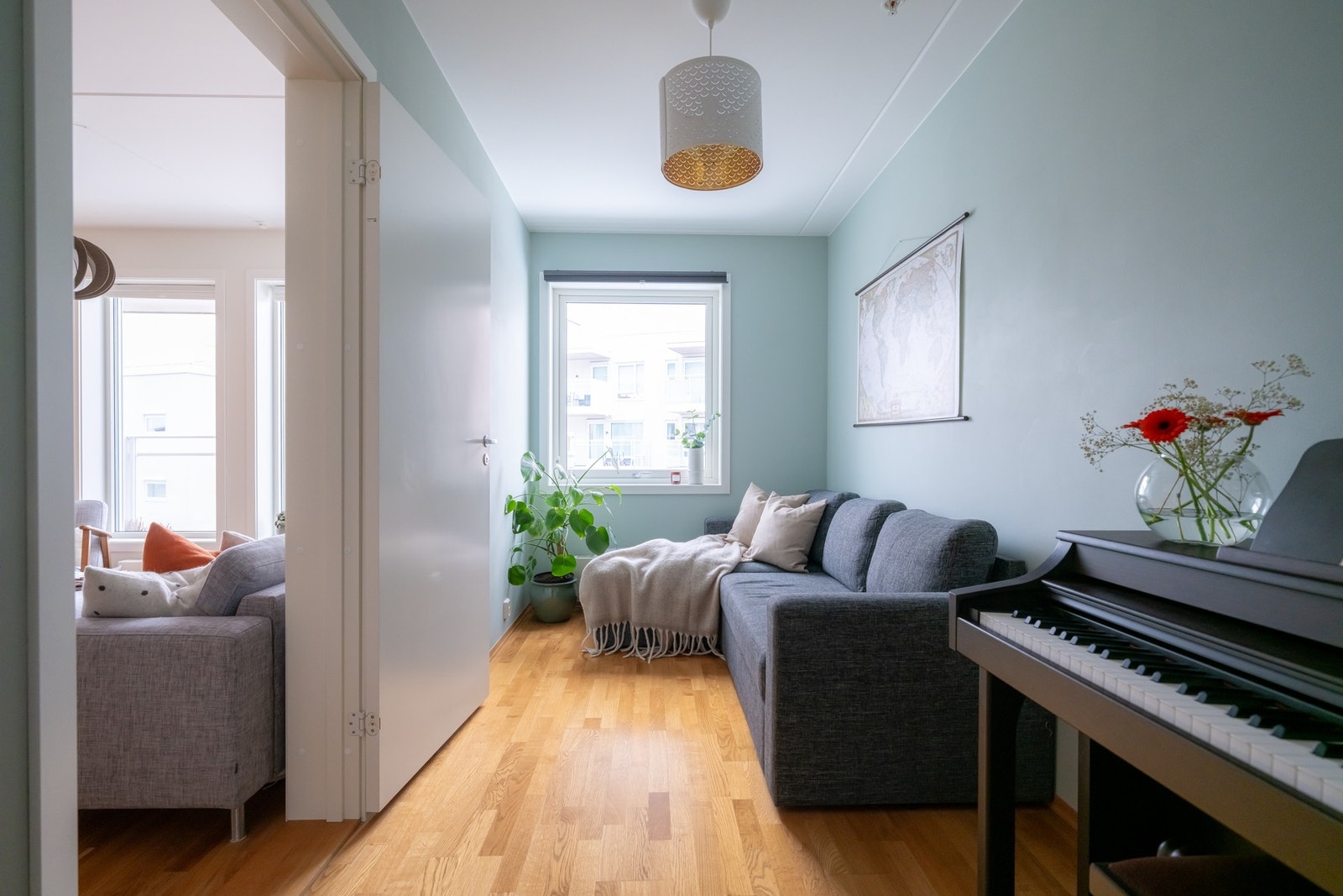 Soverom 2 er av god størrelse og på linje med resten av leiligheten oppleves det som luftig og romslig. Galleribilde