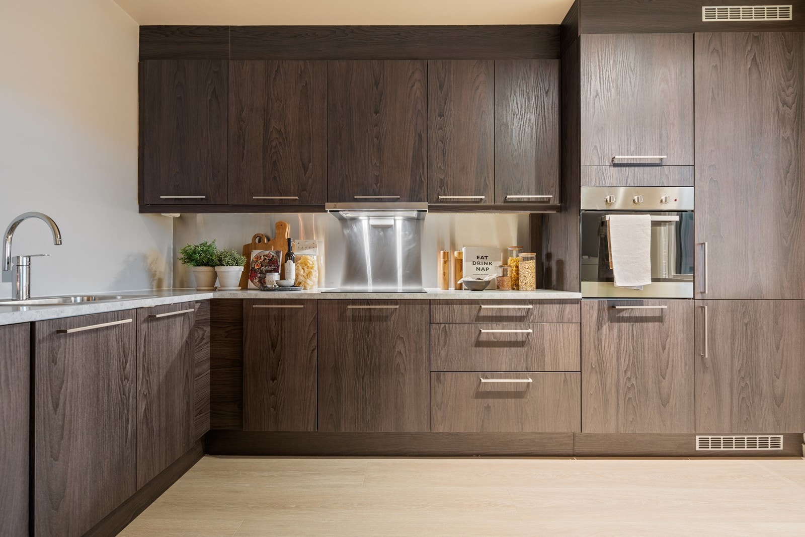 KJW07595 Galleribilde