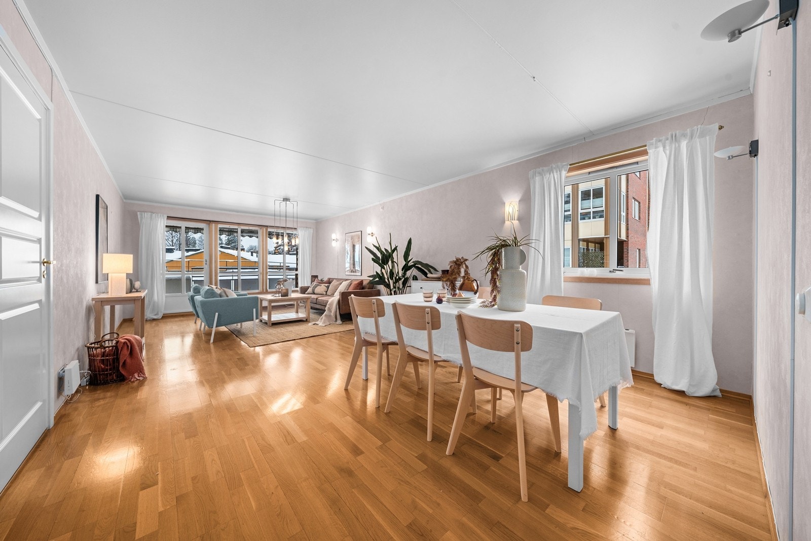 Krogsveen v/ Emilio de Paoli Dunne | Manesjen 4B Galleribilde