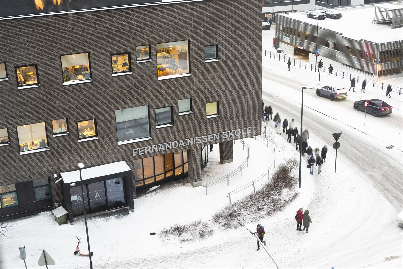 Fra leiligheten er det kort vei til Fernanda Nissen skole. Galleribilde