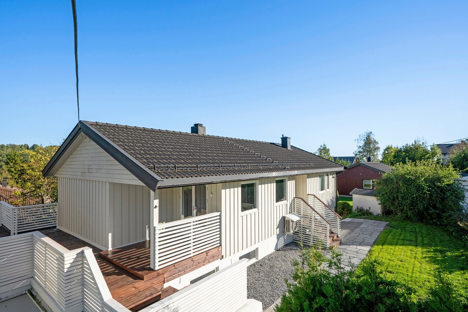 Her er uteplassen både oppgradert og opparbeidet det siste året. Galleribilde